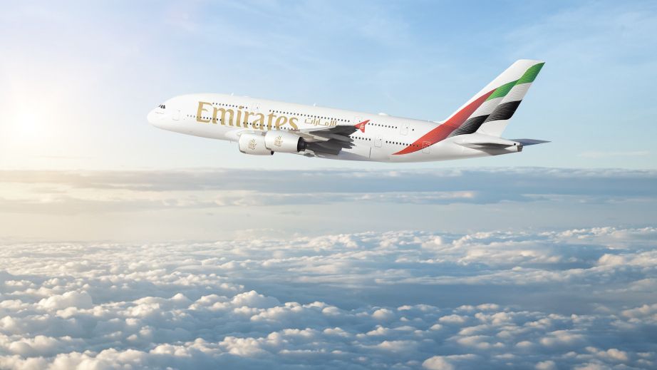 Emirates zavedou na letech z Prahy třídu premium economy. Změn doznal i bar na palubě